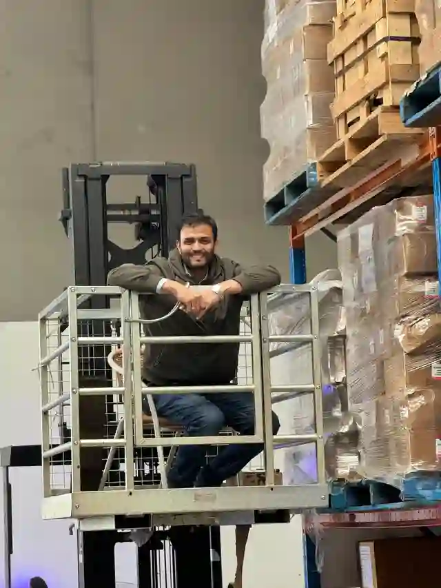 Navneet Maheshwari CEO